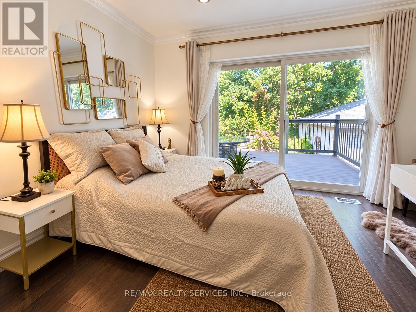 21 Mcintosh Avenue, Toronto, Ontario  M8Y 3E1 - Photo 11 - W13751244