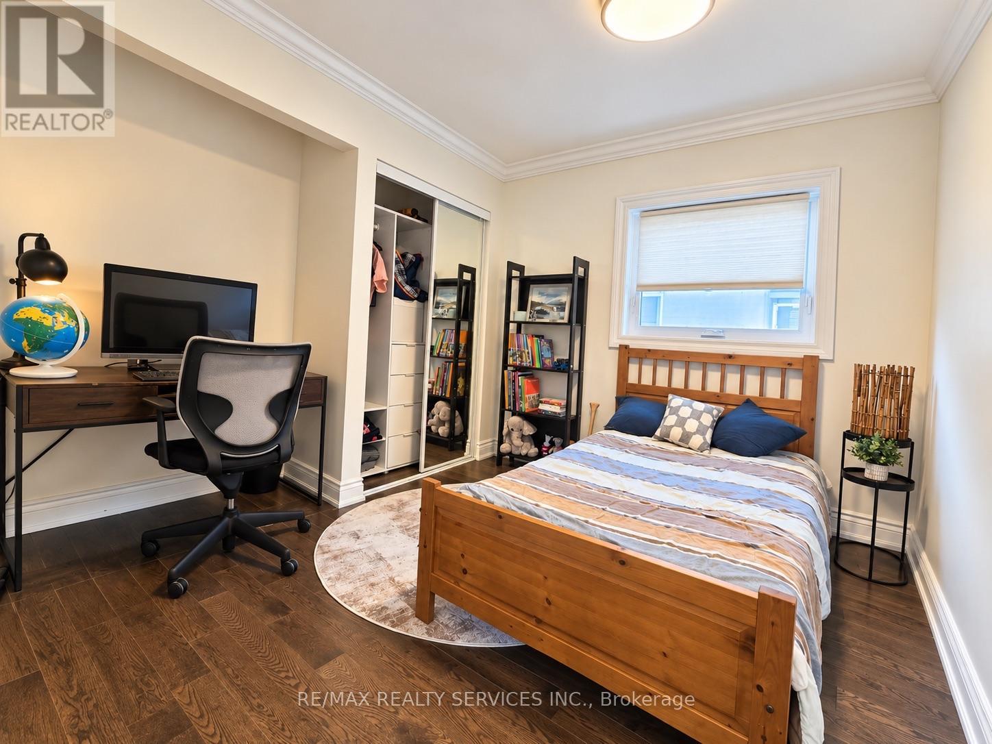 21 Mcintosh Avenue, Toronto, Ontario  M8Y 3E1 - Photo 18 - W13751244