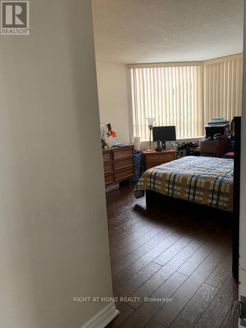 811 - 50 Kingsbridge Garden Circle, Mississauga, Ontario  L5R 1Y2 - Photo 14 - W13751254