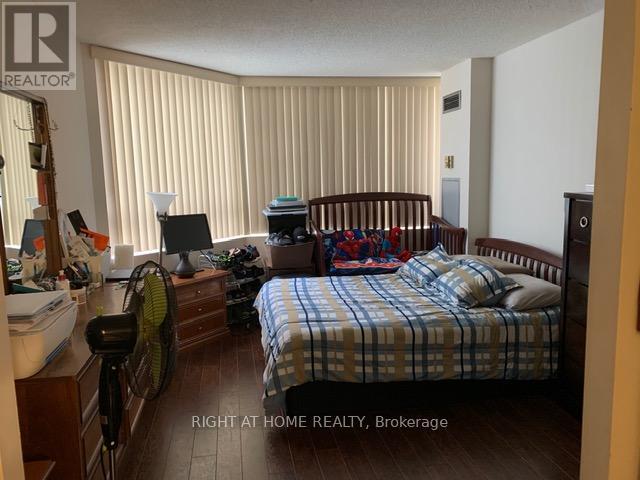 811 - 50 Kingsbridge Garden Circle, Mississauga, Ontario  L5R 1Y2 - Photo 15 - W13751254