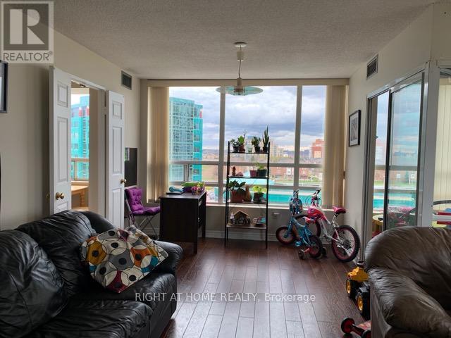 811 - 50 Kingsbridge Garden Circle, Mississauga, Ontario  L5R 1Y2 - Photo 3 - W13751254