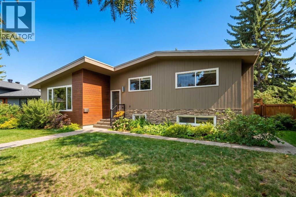 92 Chinook Drive SW, Calgary, Alberta  T2V 2P9 - Photo 2 - A2341379