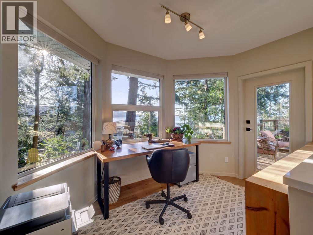 9291 Truman Road, Halfmoon Bay, British Columbia  V7Z 1B5 - Photo 22 - R3162030