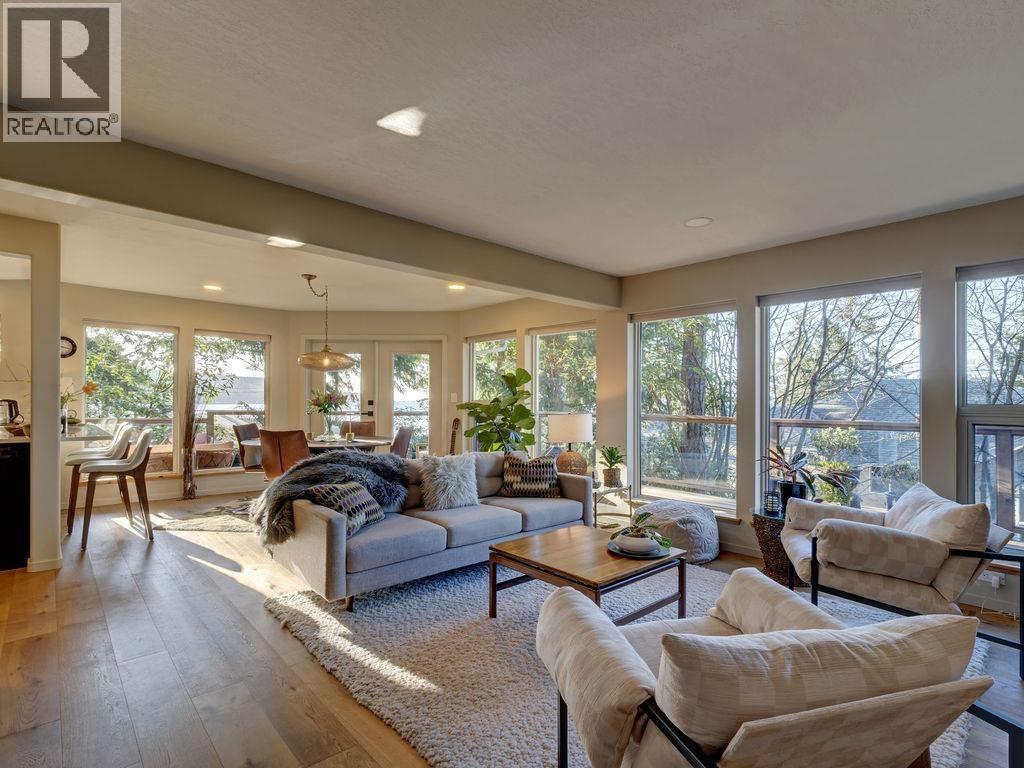 9291 Truman Road, Halfmoon Bay, British Columbia  V7Z 1B5 - Photo 5 - R3162030
