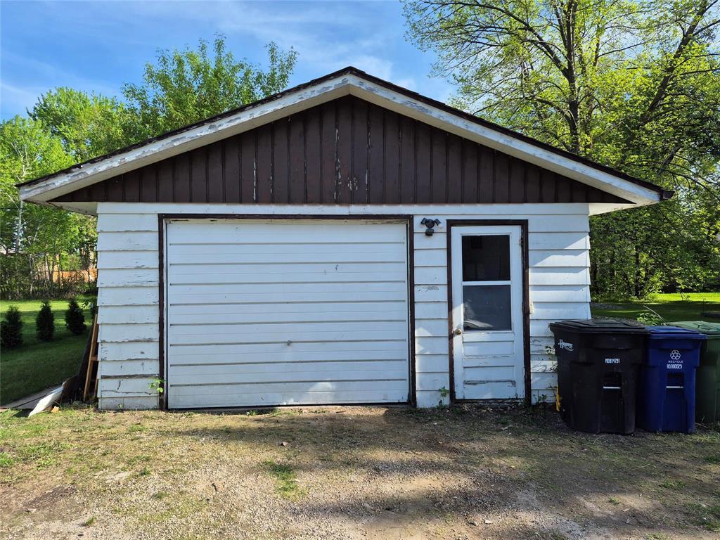 24 Birch Avenue, Mitchell, Manitoba  R5G 1G8 - Photo 3 - 202622366