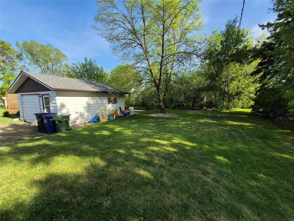 24 Birch Avenue, Mitchell, Manitoba  R5G 1G8 - Photo 5 - 202622366