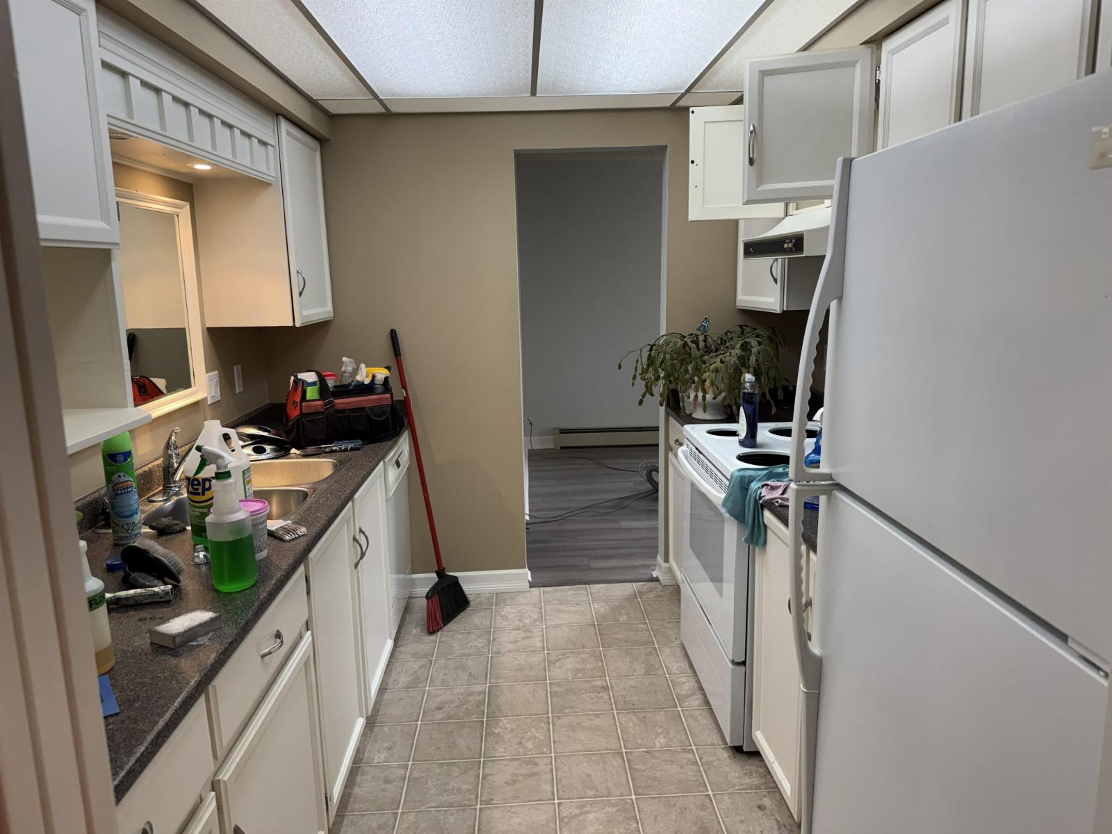 203 32098 George Ferguson Wa Way, Abbotsford, British Columbia  V2T 2K6 - Photo 6 - R3161423