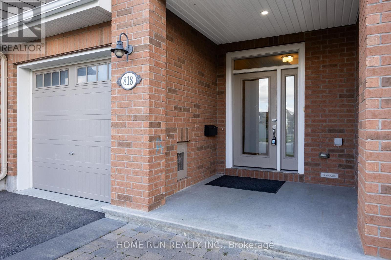 818 Clapham Terrace, Ottawa, Ontario  K2S 2N8 - Photo 2 - X13638964