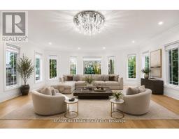 32 ORCHARD PARK DRIVE, Toronto, Ontario