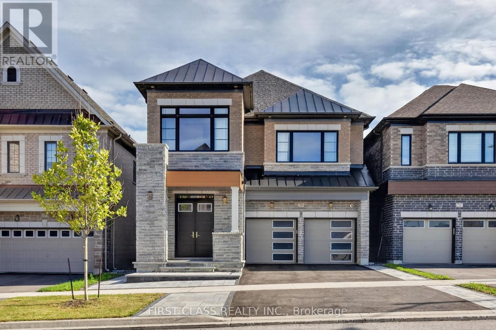 19 WILLIAM LOGAN DRIVE, Richmond Hill, Ontario
