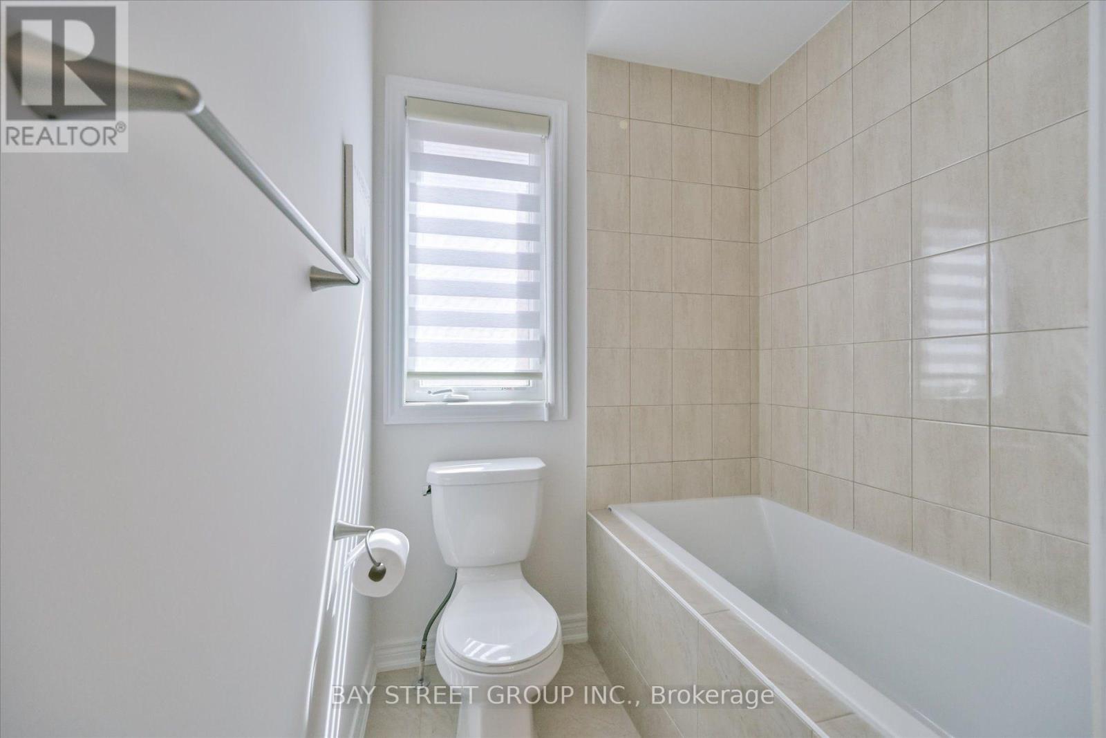 62 Roth Street, Aurora, Ontario  L4G 0W7 - Photo 31 - N13751342