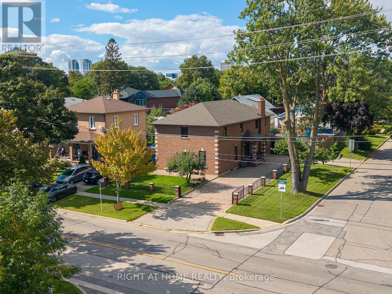 102 Judson Street, Toronto, Ontario  M8Z 1B1 - Photo 46 - W13751314