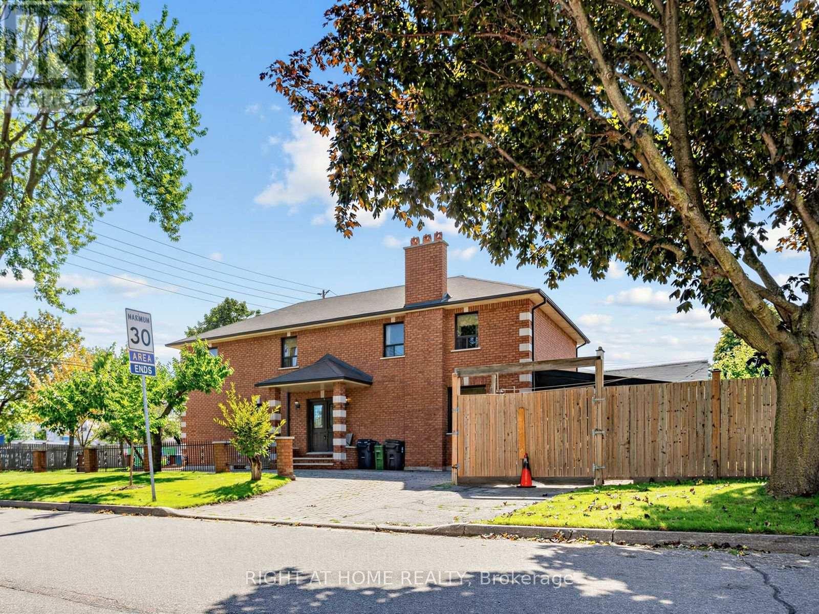 102 Judson Street, Toronto, Ontario  M8Z 1B1 - Photo 6 - W13751314