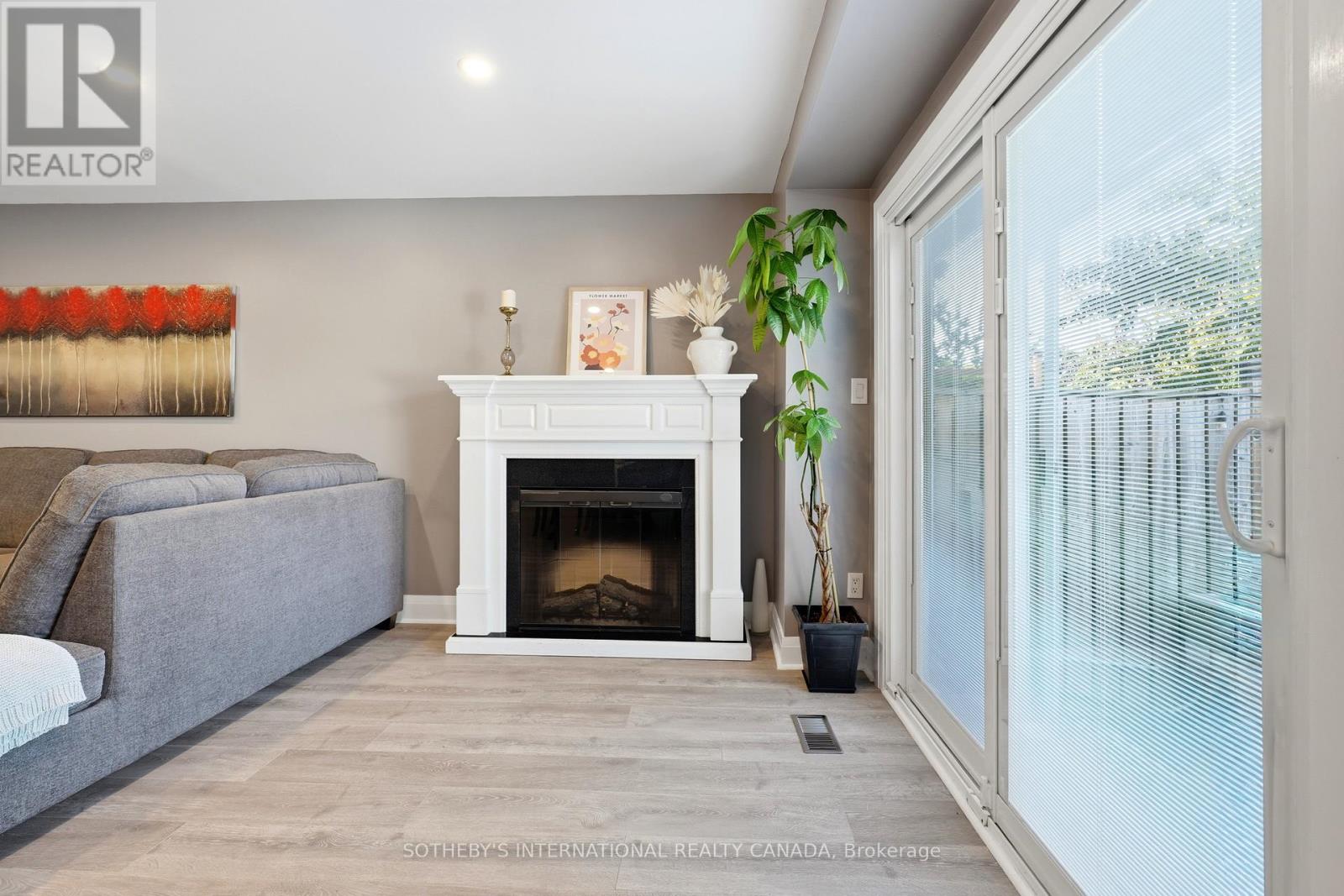 2429 Whaley Whaley Drive, Mississauga, Ontario  L5B 2B3 - Photo 20 - W13751332