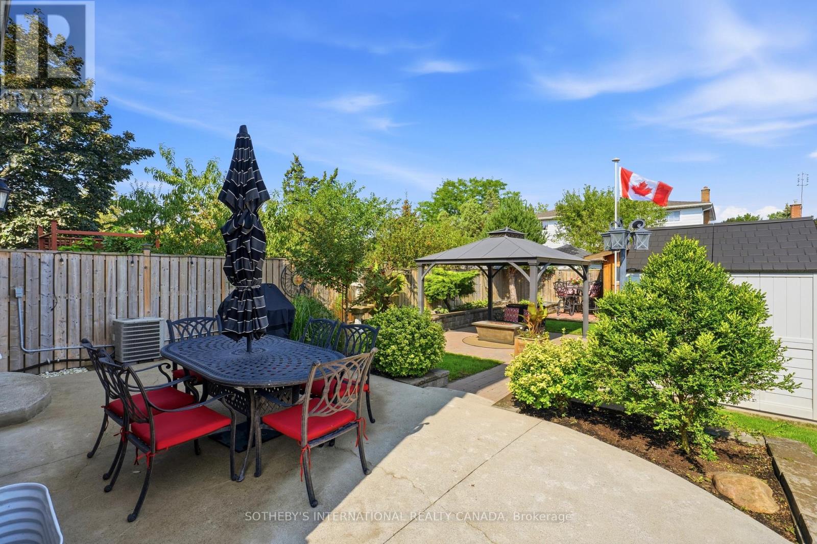 2429 Whaley Whaley Drive, Mississauga, Ontario  L5B 2B3 - Photo 3 - W13751332