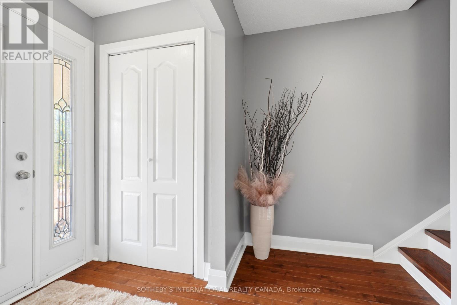 2429 Whaley Whaley Drive, Mississauga, Ontario  L5B 2B3 - Photo 7 - W13751332