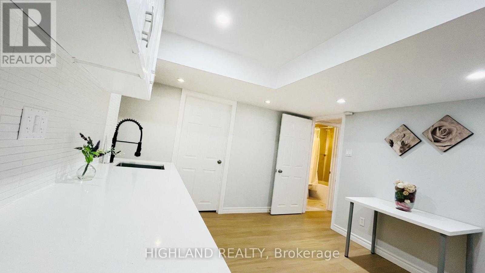 182 Foxhunt Road, Waterloo, Ontario  N2K 2S2 - Photo 23 - X13751304