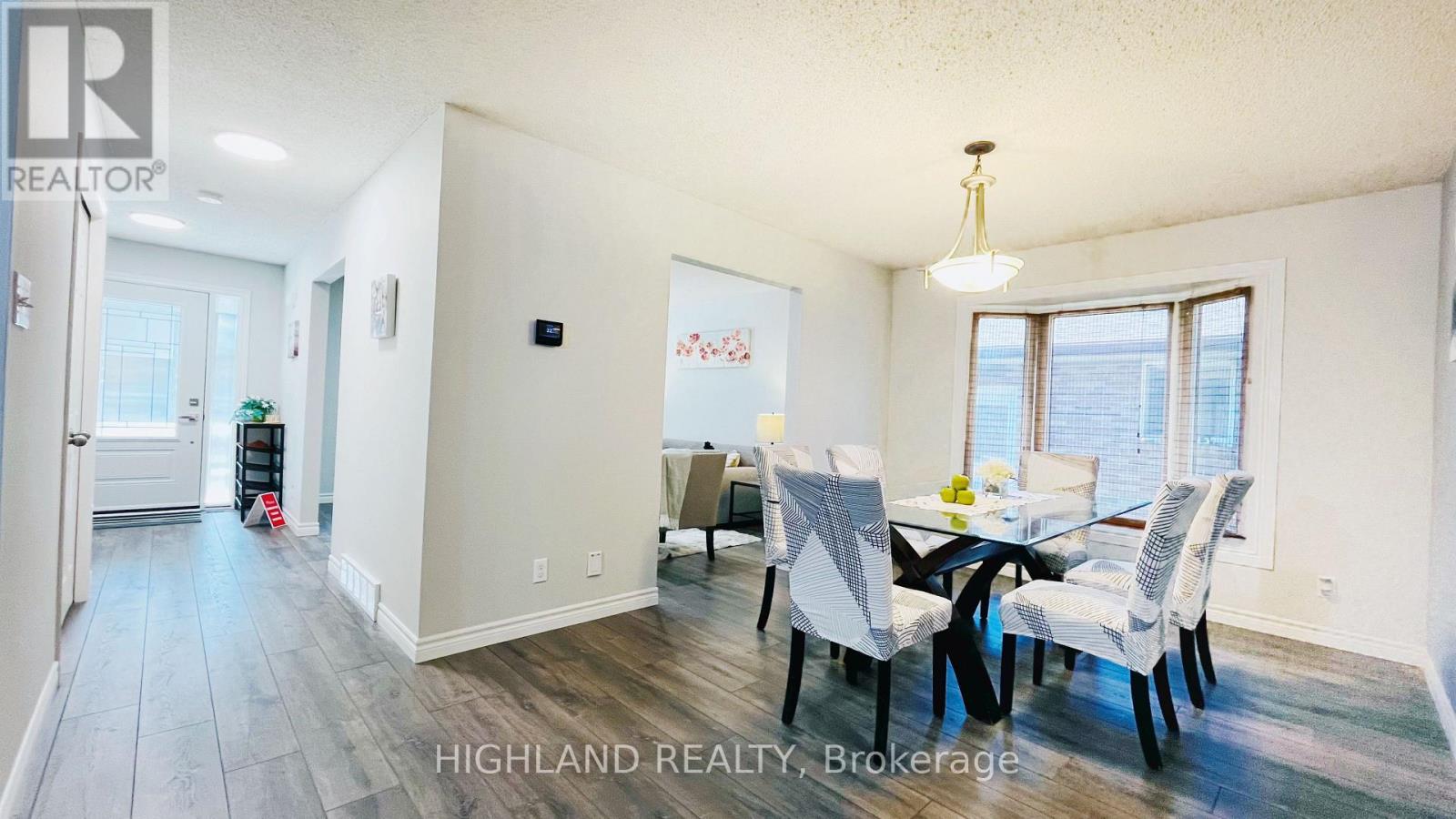 182 Foxhunt Road, Waterloo, Ontario  N2K 2S2 - Photo 4 - X13751304