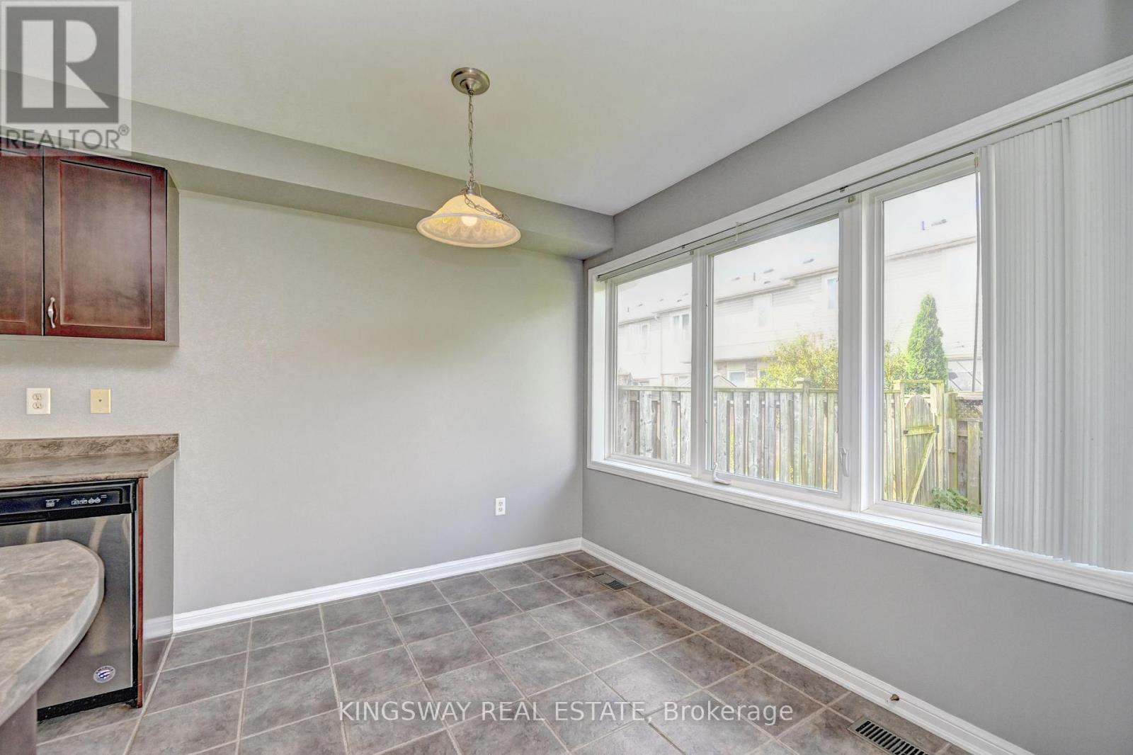 103 Blackbird Circle, Cambridge, Ontario  N3C 0A9 - Photo 13 - X13751338
