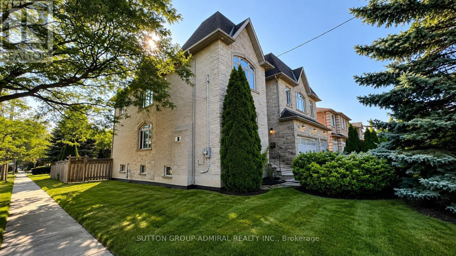 175 Estelle Avenue, Toronto, Ontario  M2N 5J2 - Photo 2 - C13751382