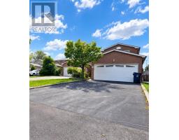 3 MONTAGUE PLACE, Toronto, Ontario