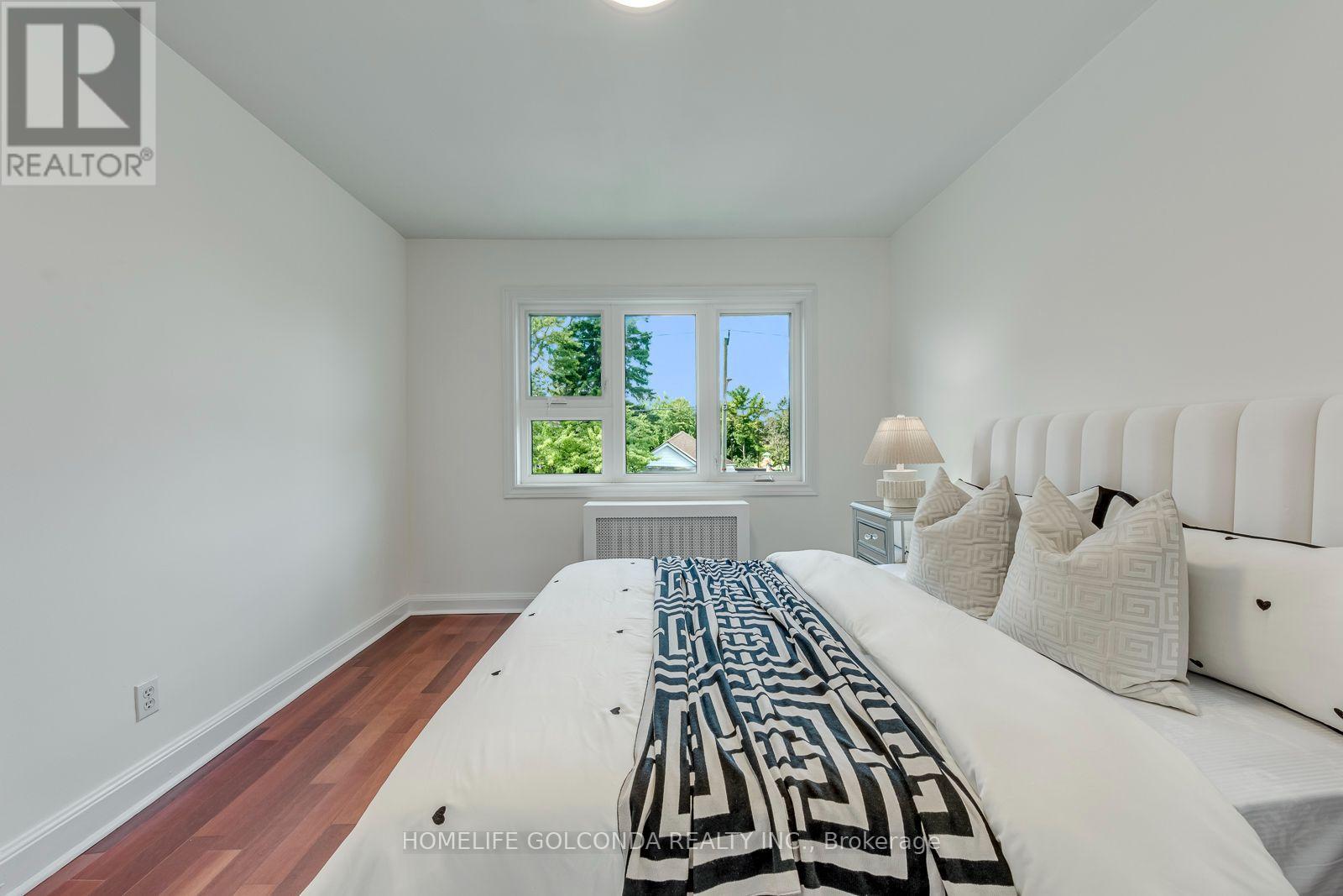 93 North Woodrow Boulevard, Toronto, Ontario  M1K 1W7 - Photo 18 - E13751392