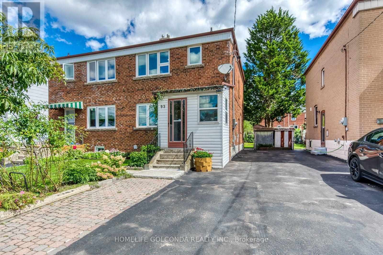 93 North Woodrow Boulevard, Toronto, Ontario  M1K 1W7 - Photo 2 - E13751392