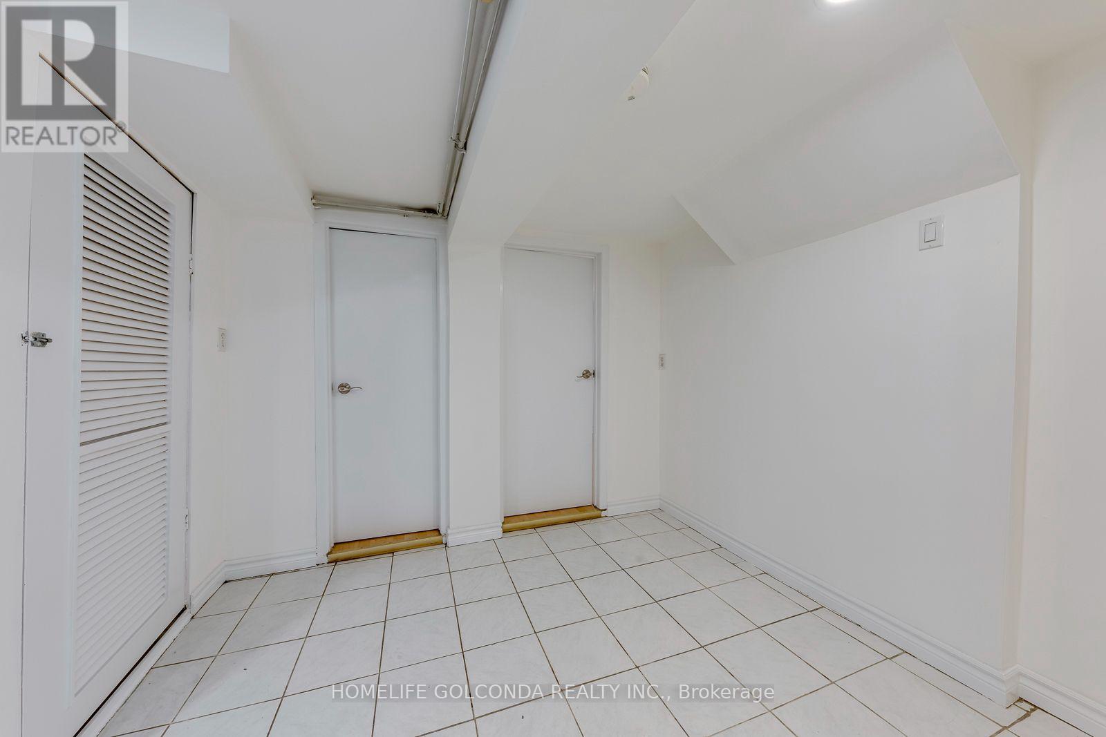 93 North Woodrow Boulevard, Toronto, Ontario  M1K 1W7 - Photo 27 - E13751392