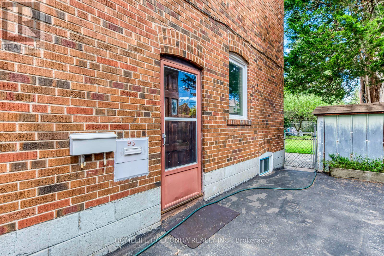 93 North Woodrow Boulevard, Toronto, Ontario  M1K 1W7 - Photo 33 - E13751392