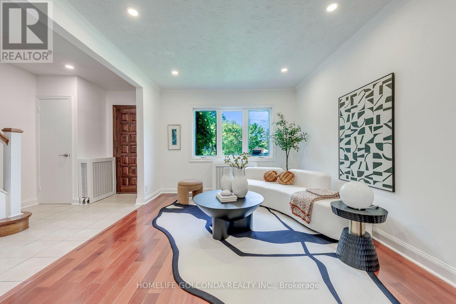 93 North Woodrow Boulevard, Toronto, Ontario  M1K 1W7 - Photo 5 - E13751392