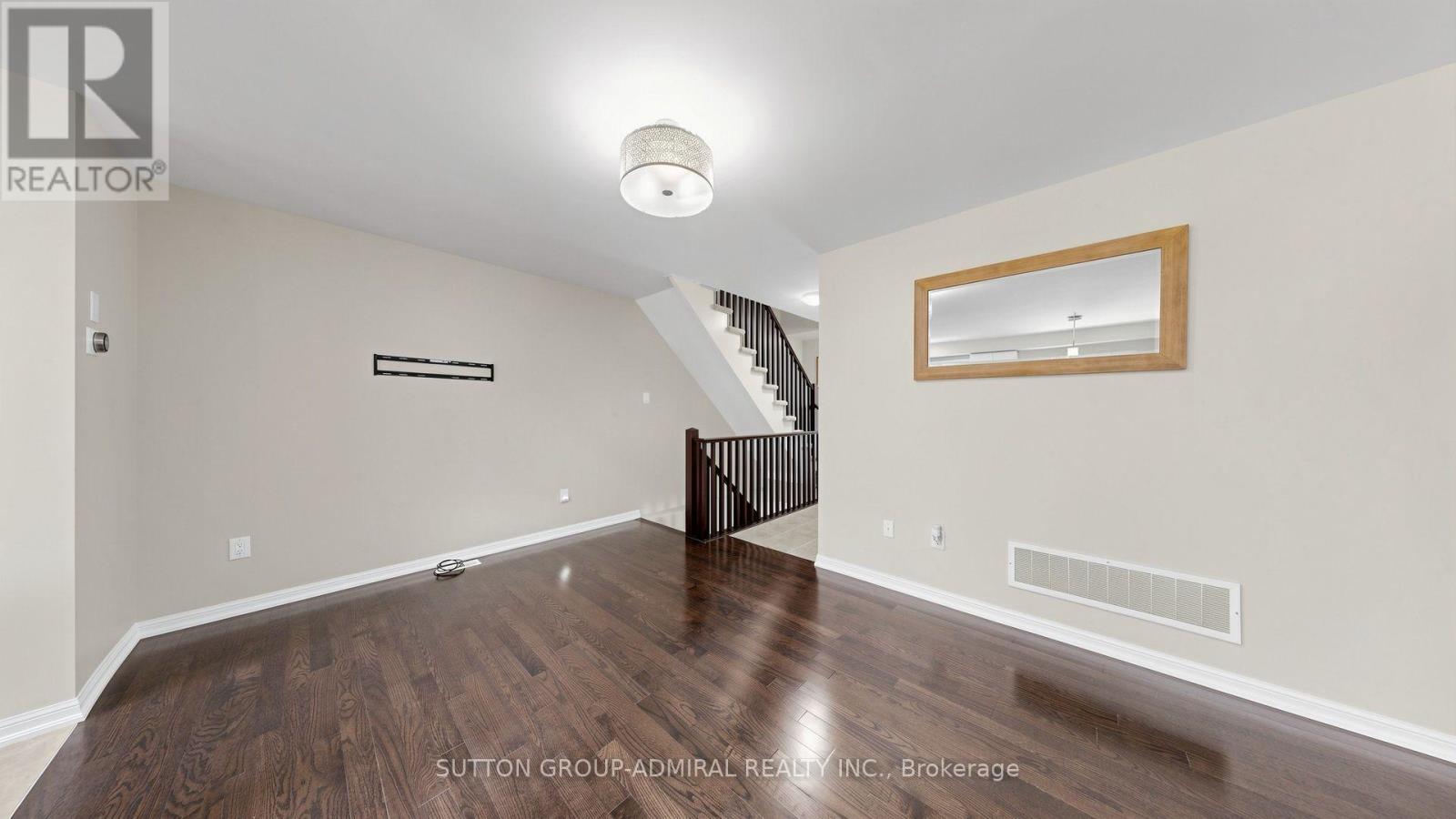 46 Edwin Pearson Street, Aurora, Ontario  L4G 0S1 - Photo 12 - N13751366
