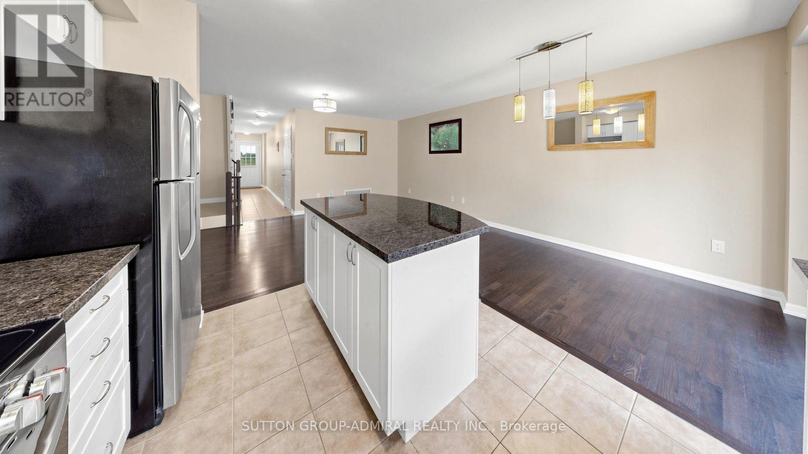 46 Edwin Pearson Street, Aurora, Ontario  L4G 0S1 - Photo 8 - N13751366