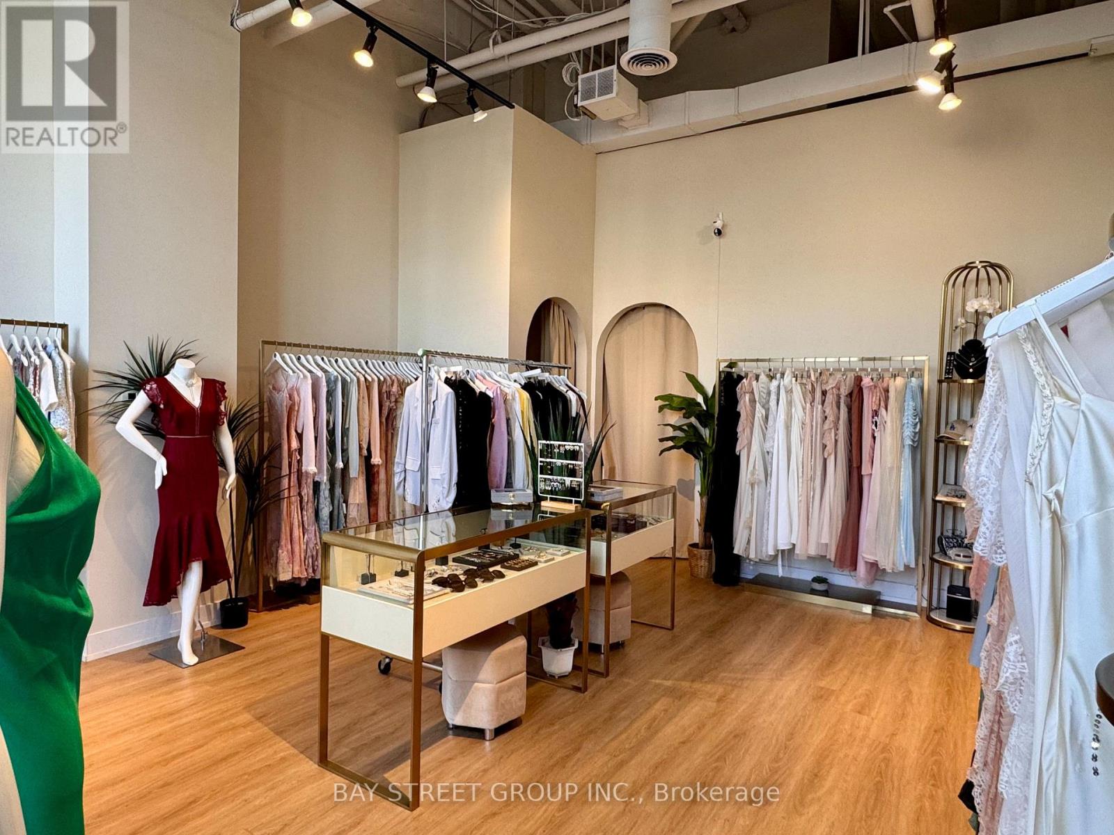 5 - 9610 YONGE STREET, Richmond Hill, Ontario
