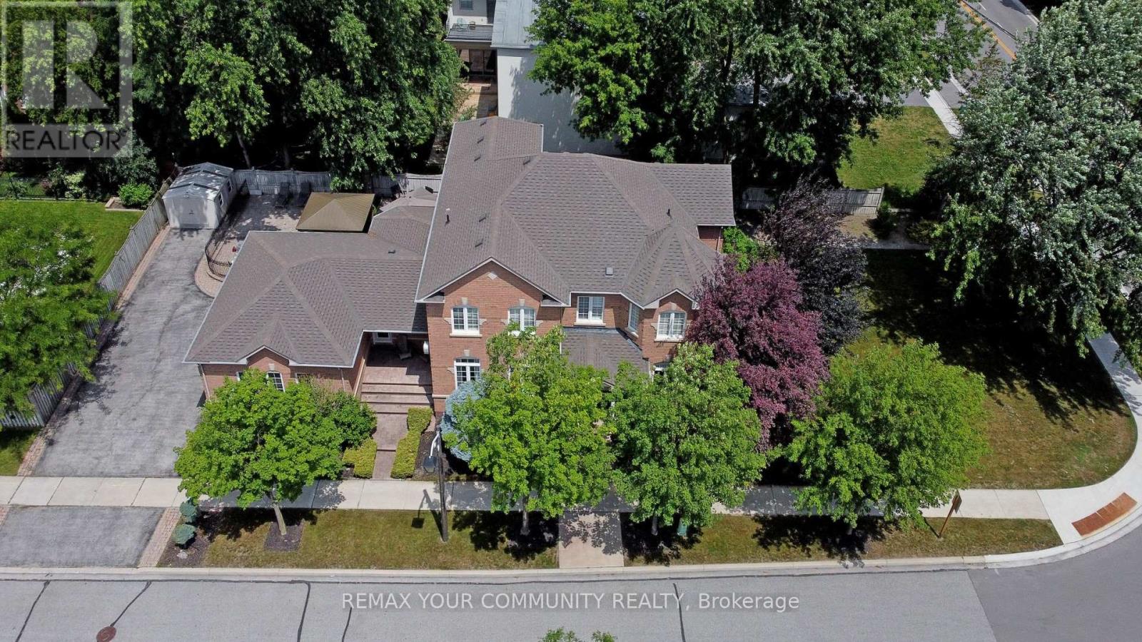 2 Winterberry Drive, Markham, Ontario  L3S 4G3 - Photo 3 - N13751396