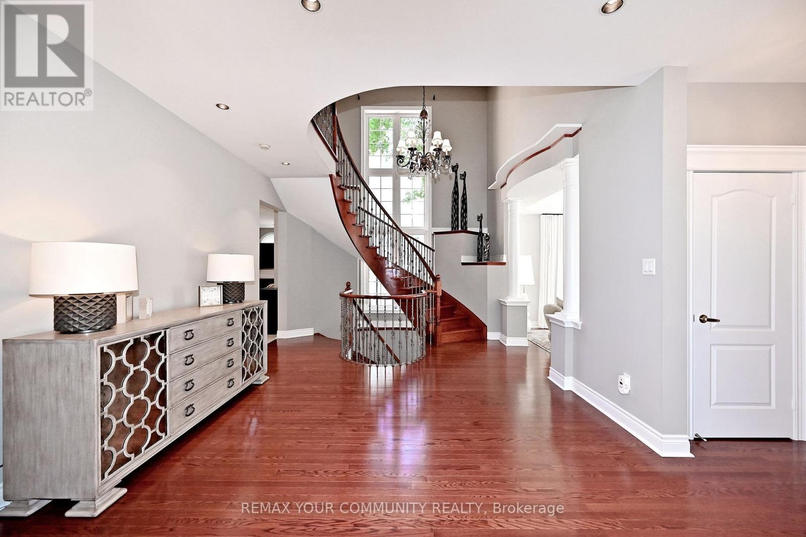 2 Winterberry Drive, Markham, Ontario  L3S 4G3 - Photo 6 - N13751396