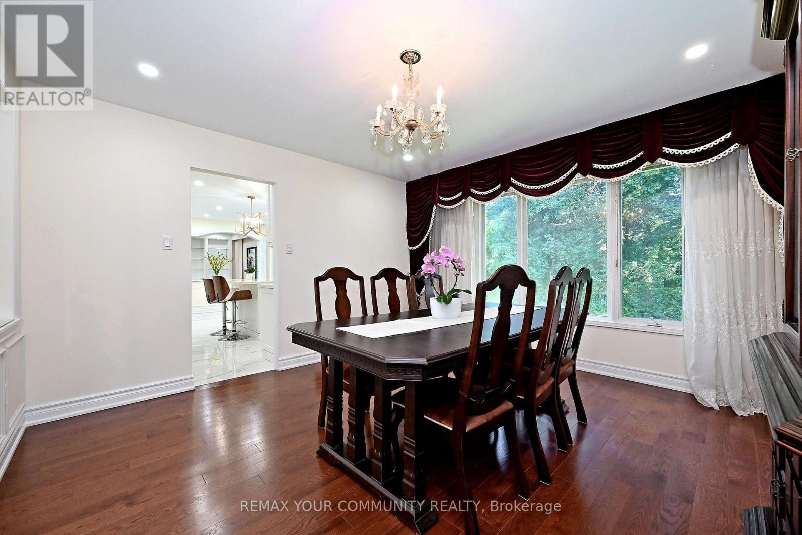 88 Cambridge Crescent, Richmond Hill, Ontario  L4C 6G2 - Photo 12 - N13751402