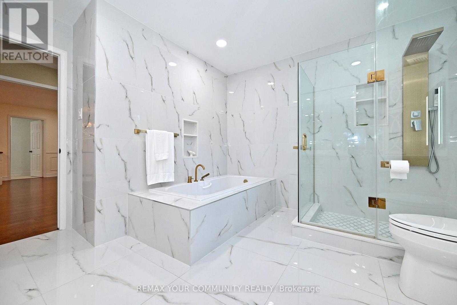 88 Cambridge Crescent, Richmond Hill, Ontario  L4C 6G2 - Photo 27 - N13751402
