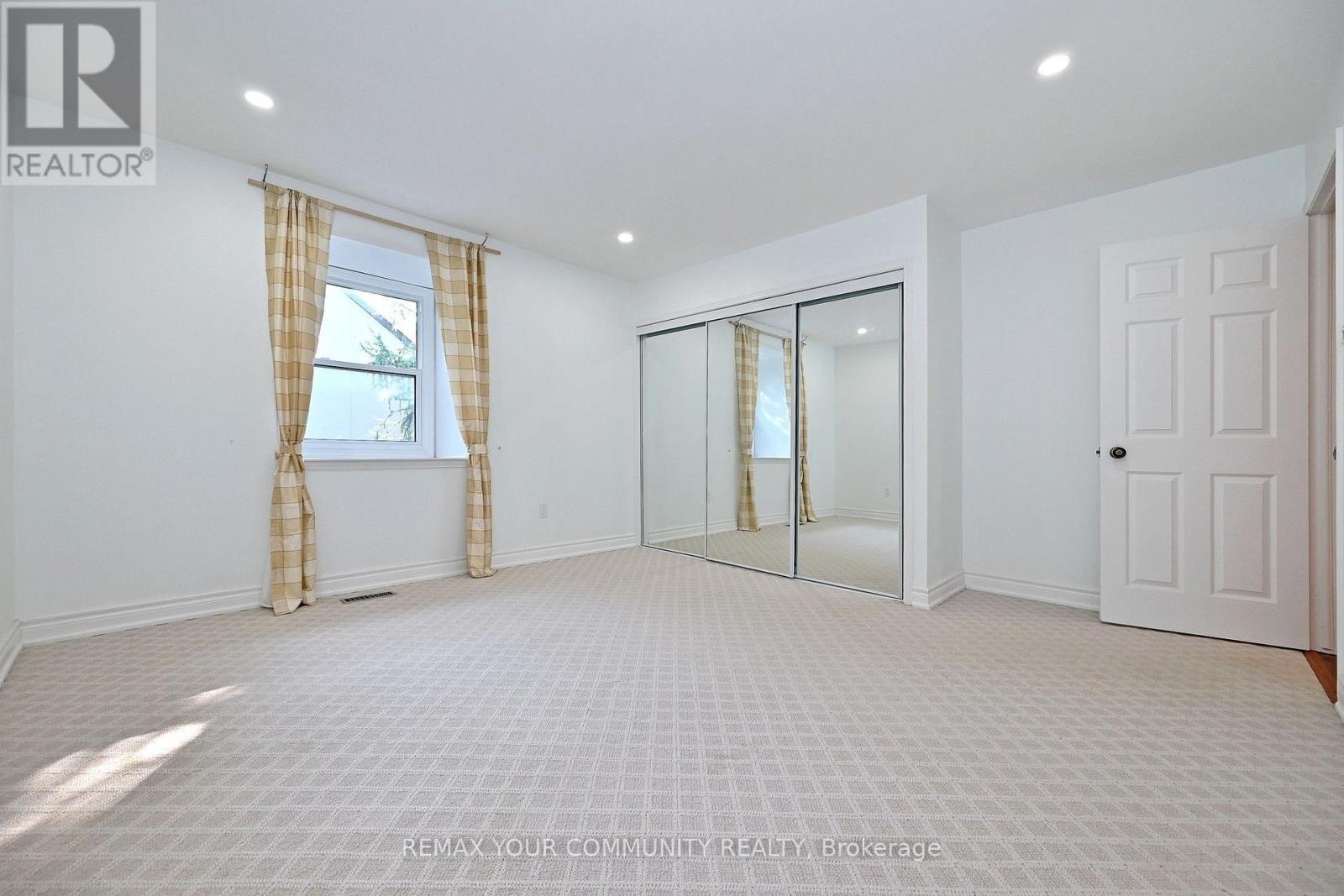 88 Cambridge Crescent, Richmond Hill, Ontario  L4C 6G2 - Photo 32 - N13751402