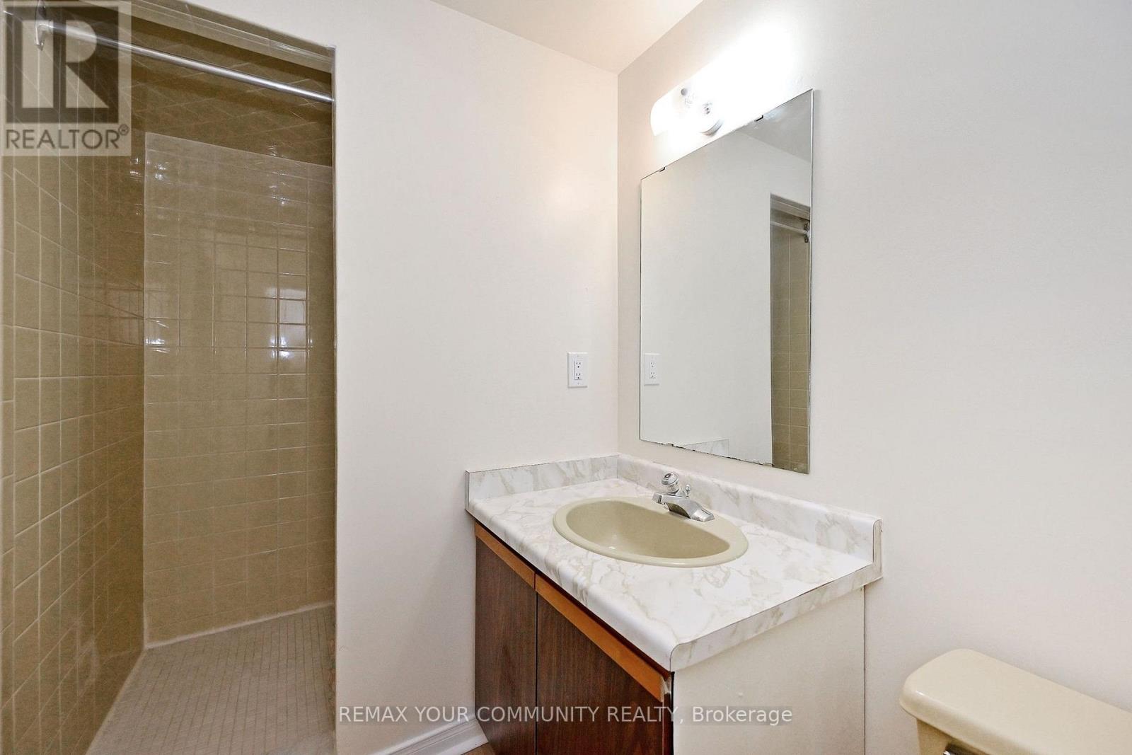 88 Cambridge Crescent, Richmond Hill, Ontario  L4C 6G2 - Photo 41 - N13751402