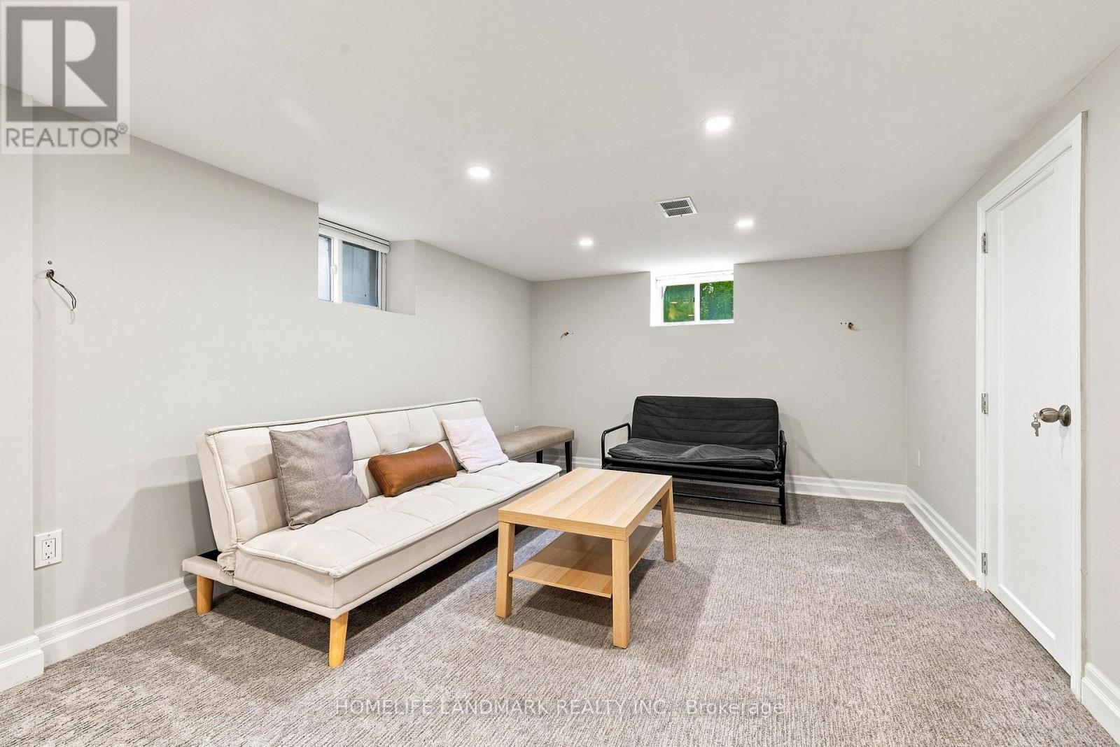 33 Ash Crescent, Toronto, Ontario  M8W 1E4 - Photo 22 - W13751378