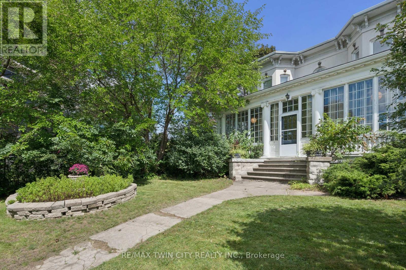 66 Park Hill Road E, Cambridge, Ontario  N1R 1P7 - Photo 4 - X13751386