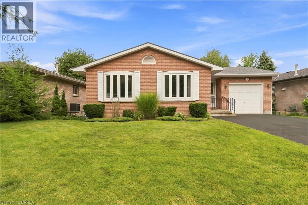 22 ALLENSGATE Drive, Brantford, Ontario