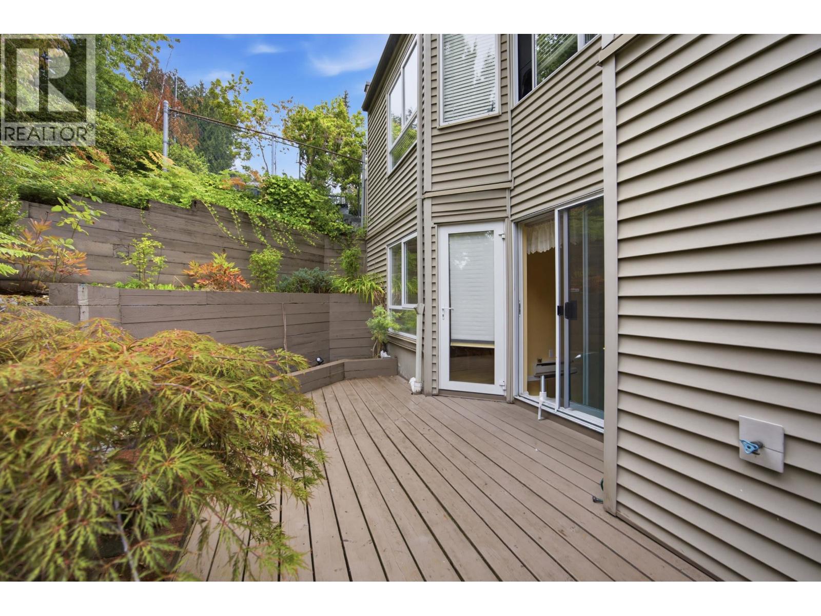 411 1215 Lansdowne Drive, Coquitlam, British Columbia V3E 2P2 - Photo 18 - R3160065