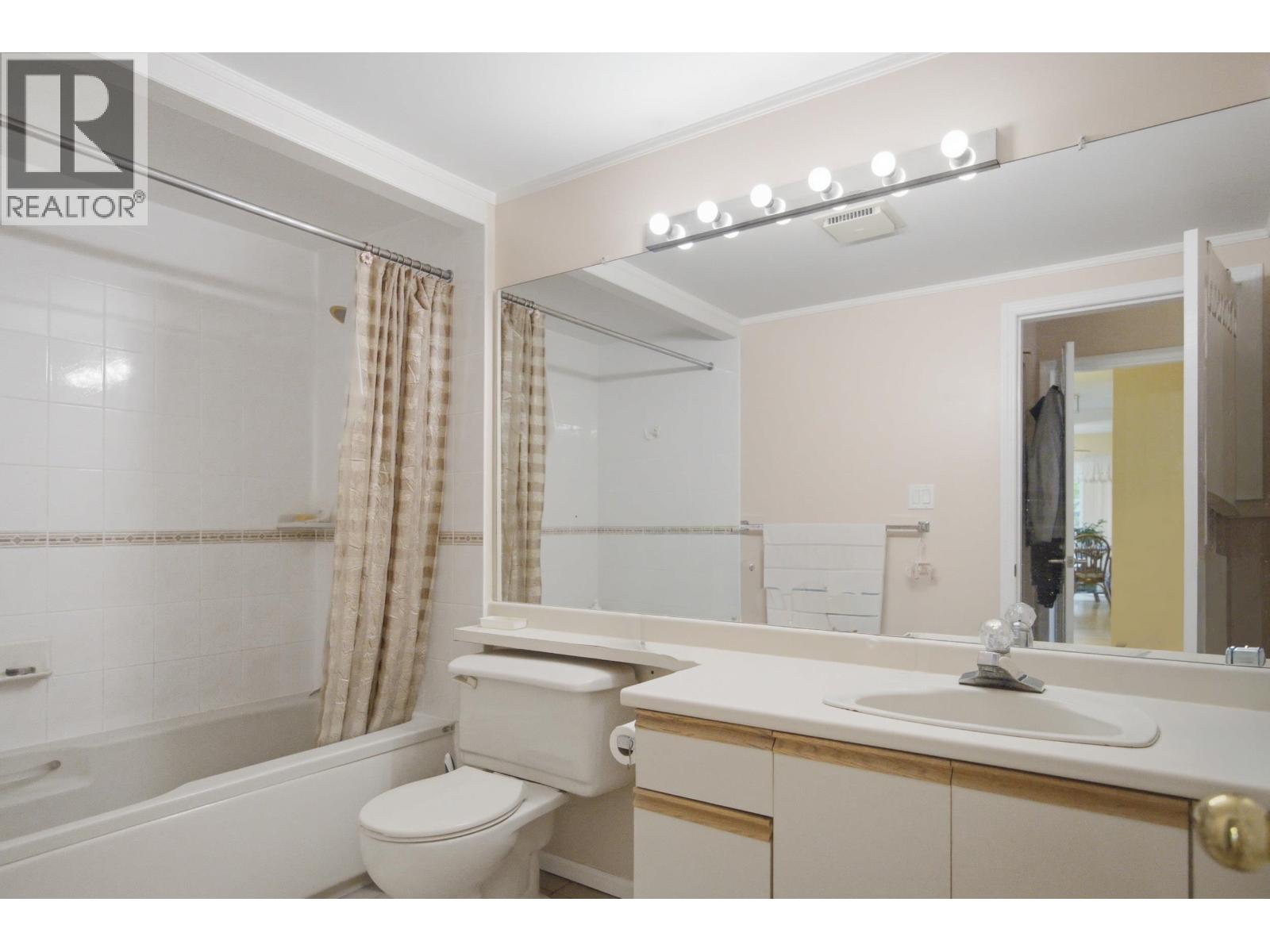 411 1215 Lansdowne Drive, Coquitlam, British Columbia V3E 2P2 - Photo 22 - R3160065