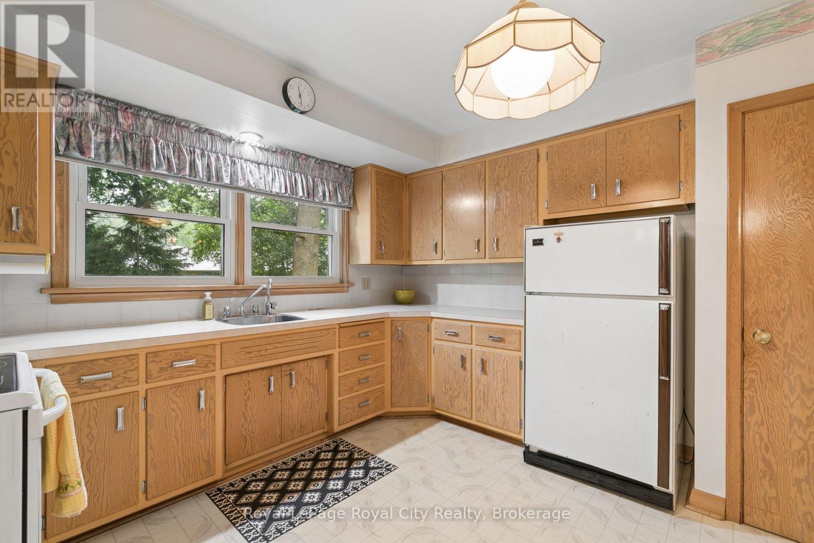 62 Rodney Boulevard, Guelph (Dovercliffe Park/old University), Ontario  N1G 2H3 - Photo 11 - X13751546