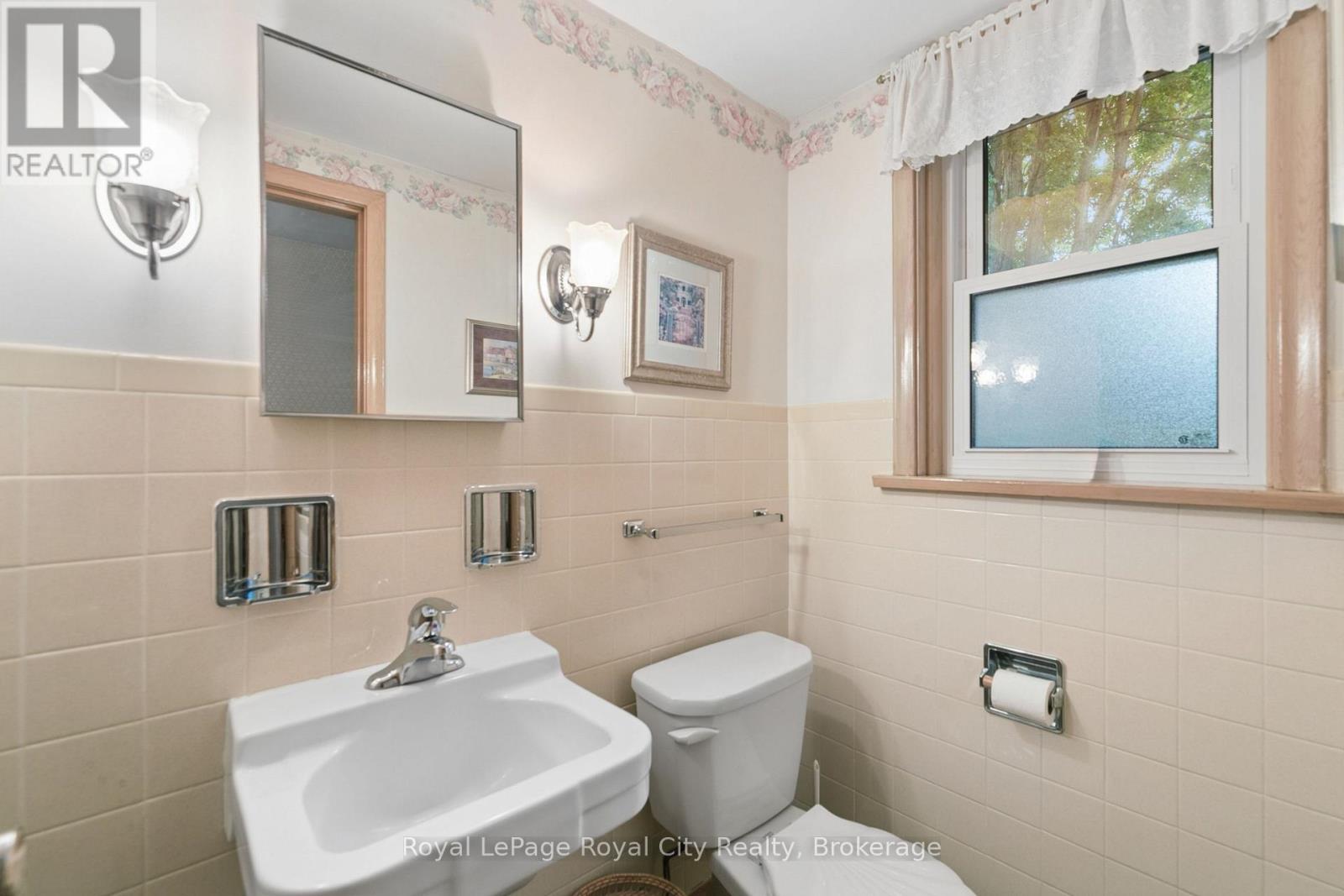 62 Rodney Boulevard, Guelph (Dovercliffe Park/old University), Ontario  N1G 2H3 - Photo 25 - X13751546