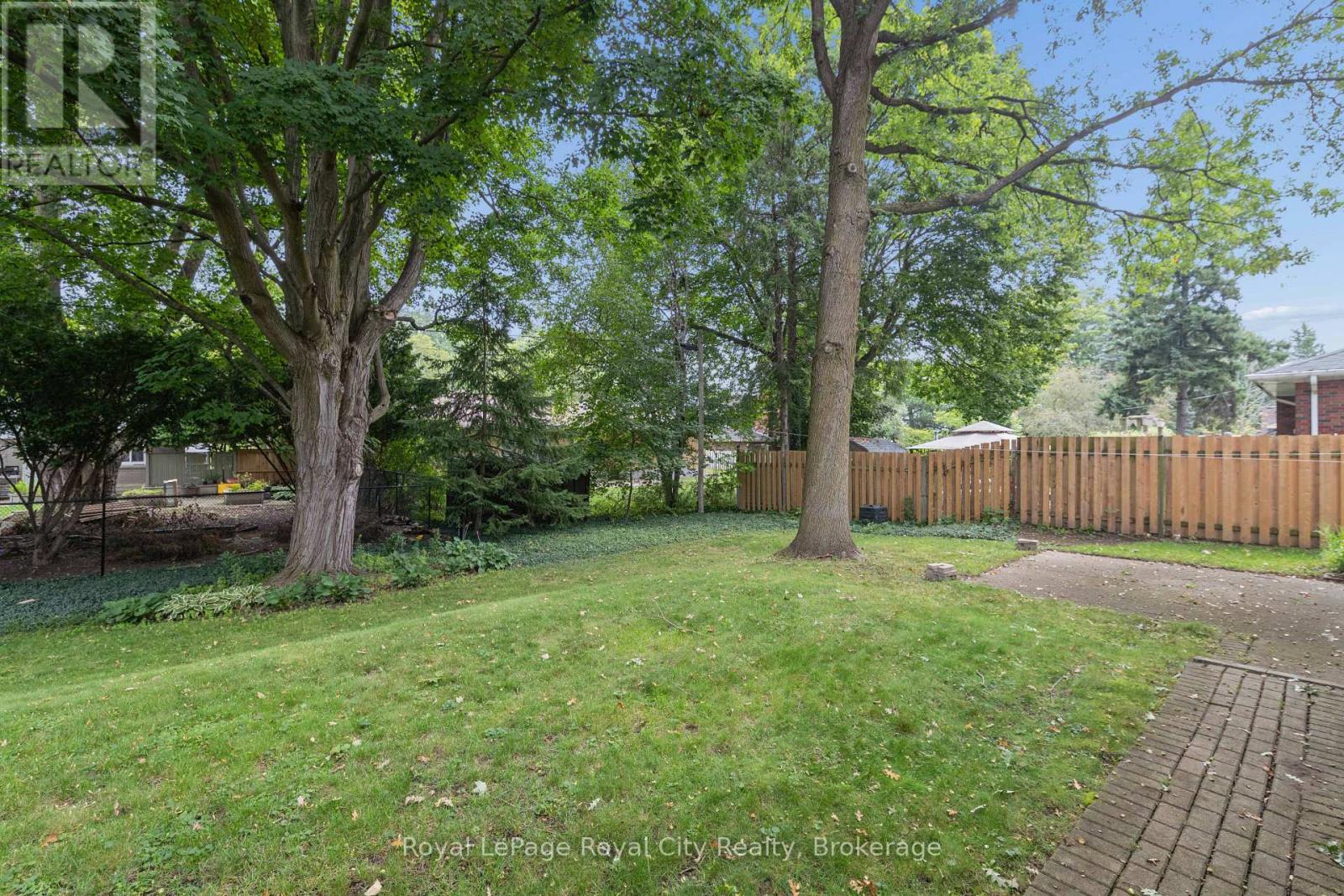 62 Rodney Boulevard, Guelph (Dovercliffe Park/old University), Ontario  N1G 2H3 - Photo 29 - X13751546
