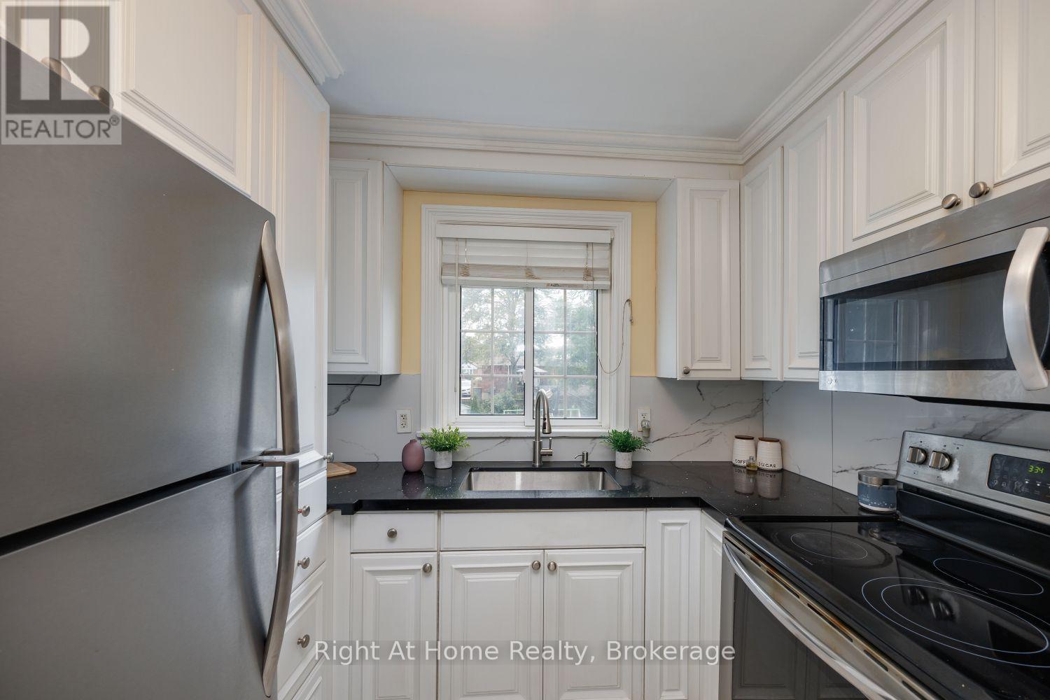 128 Lasalle Avenue, Oshawa, Ontario  L1H 5Y5 - Photo 18 - E13751554