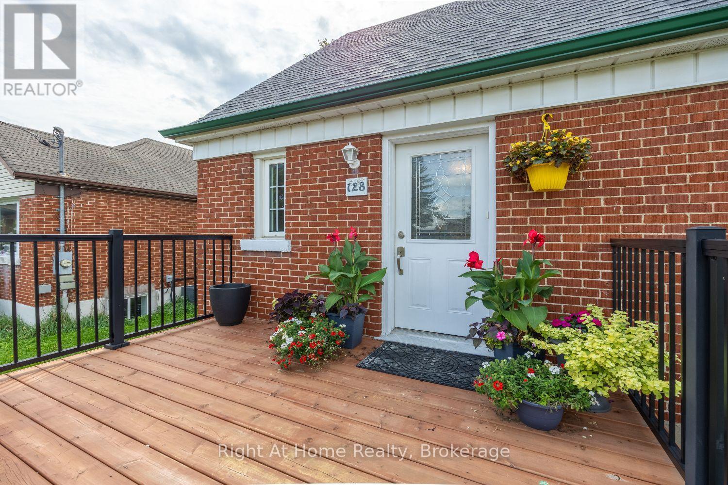 128 Lasalle Avenue, Oshawa, Ontario  L1H 5Y5 - Photo 4 - E13751554