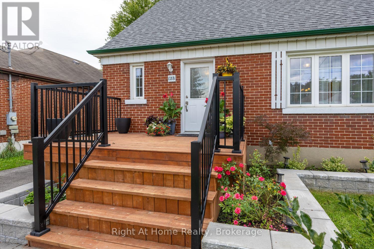 128 Lasalle Avenue, Oshawa, Ontario  L1H 5Y5 - Photo 5 - E13751554